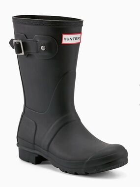 Hunter Men's Matte Black Short Rain Boot with Side Buckle